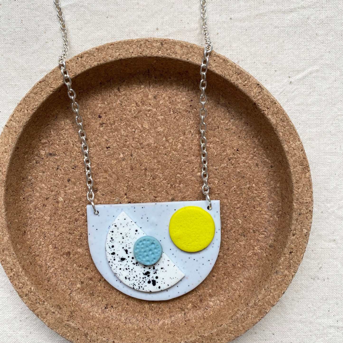 Geometric Style Pendant Necklace