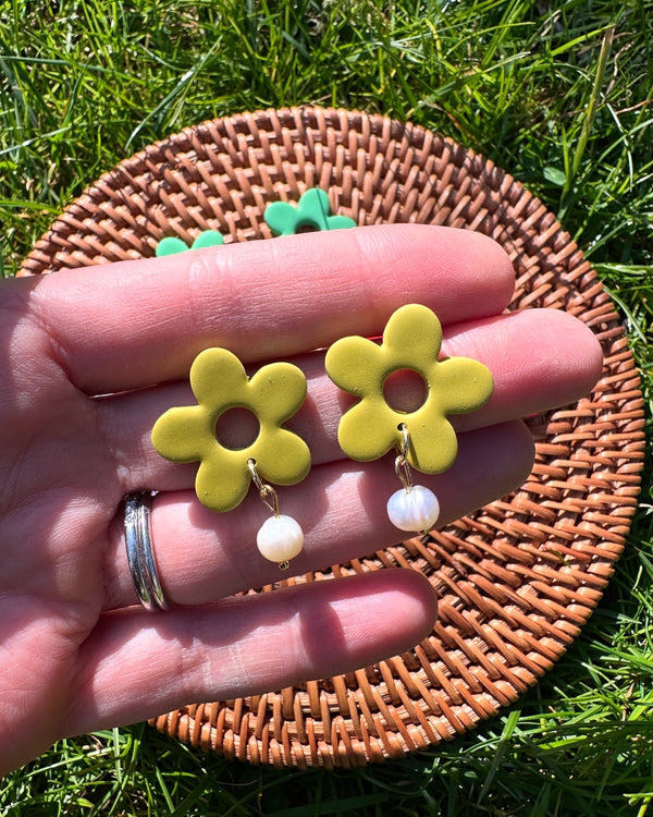 Floral Design Earrings with Pearl