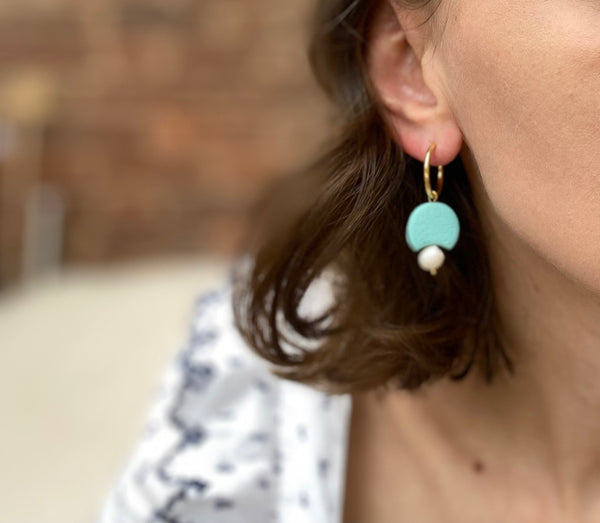 Small Dangles Hoop Earrings with Pearl