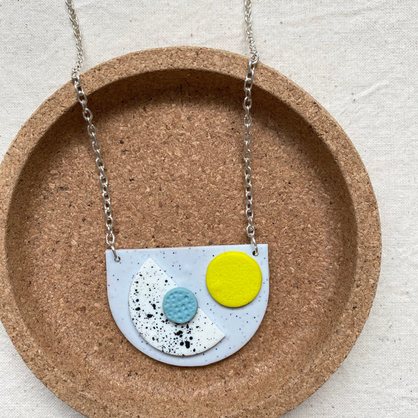 Geometric Style Pendant Necklace