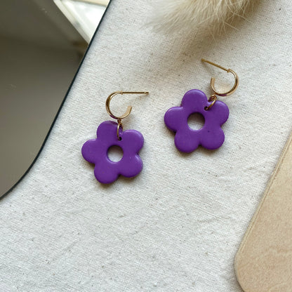Huggies Hoop Earrings/ Daisy Design